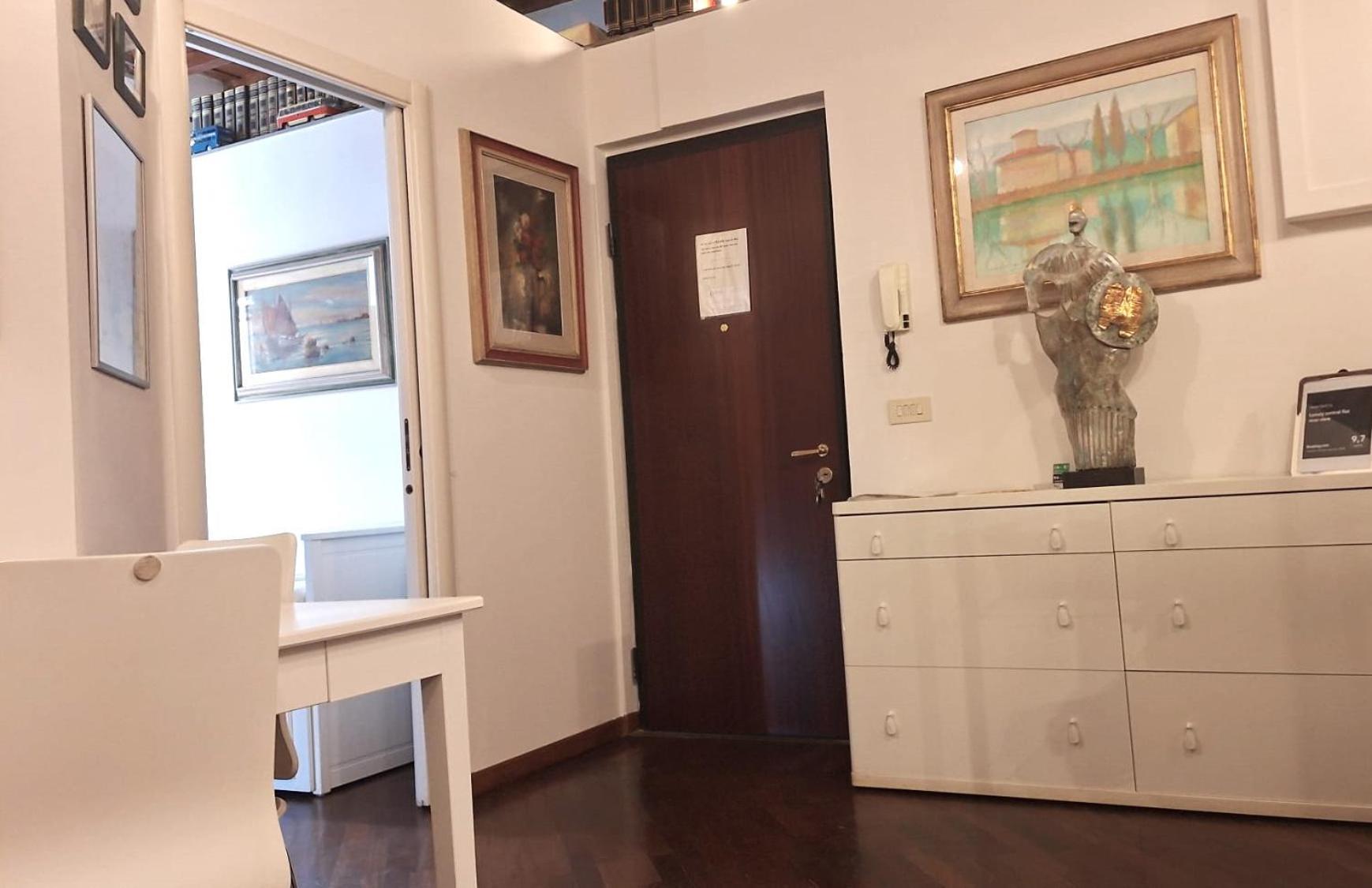 Luxury Central Flat River View Apartment Firenze Bagian luar foto