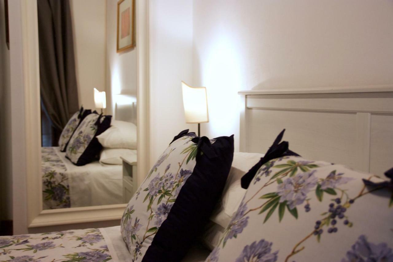 Luxury Central Flat River View Apartment Firenze Bagian luar foto