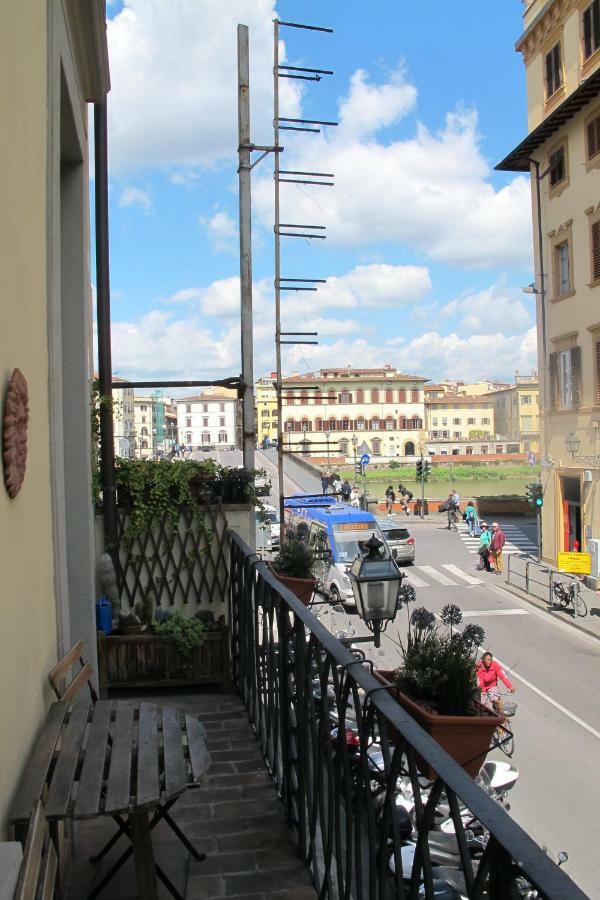 Luxury Central Flat River View Apartment Firenze Bagian luar foto
